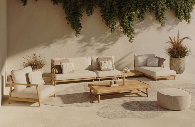 Canapé de jardin élégant en teck de qualité collection Muyu par Manutti à Nice